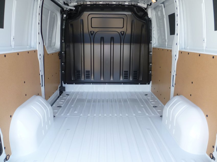 NISSAN NV400