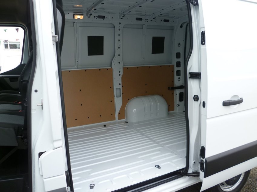 NISSAN NV400