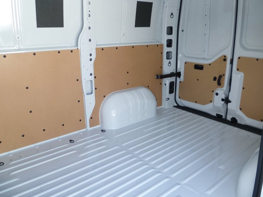 NISSAN NV400