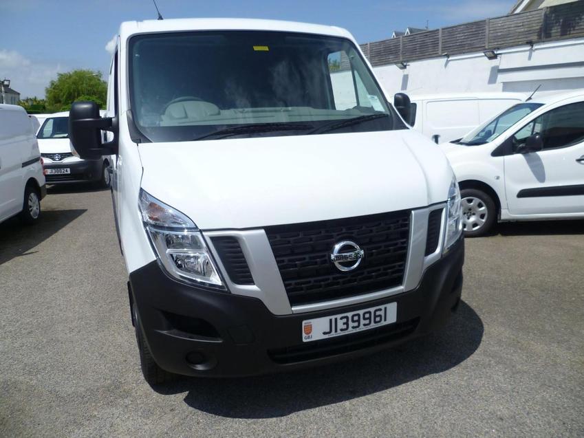 View NISSAN NV400 2.3 NV 300 DCI