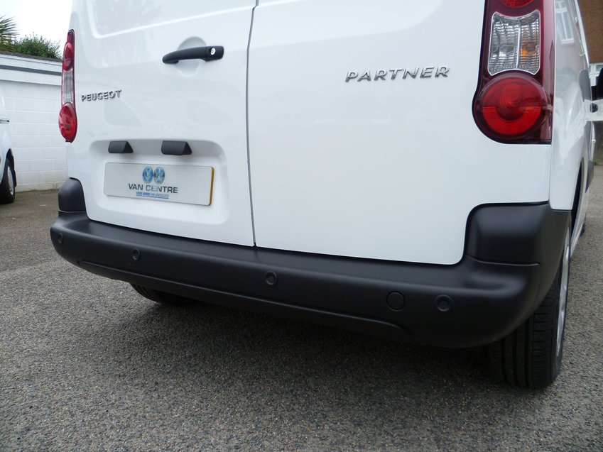 PEUGEOT PARTNER