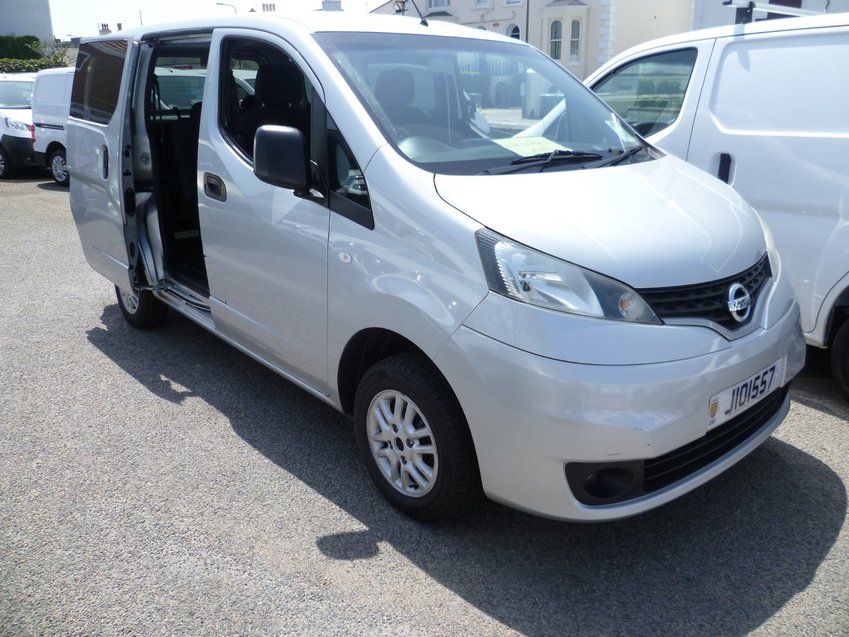 View NISSAN NV200 5-7 SEATER COMBI