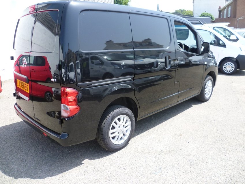 View NISSAN NV200 SE AND TEKNA