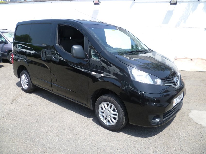 View NISSAN NV200 SE AND TEKNA