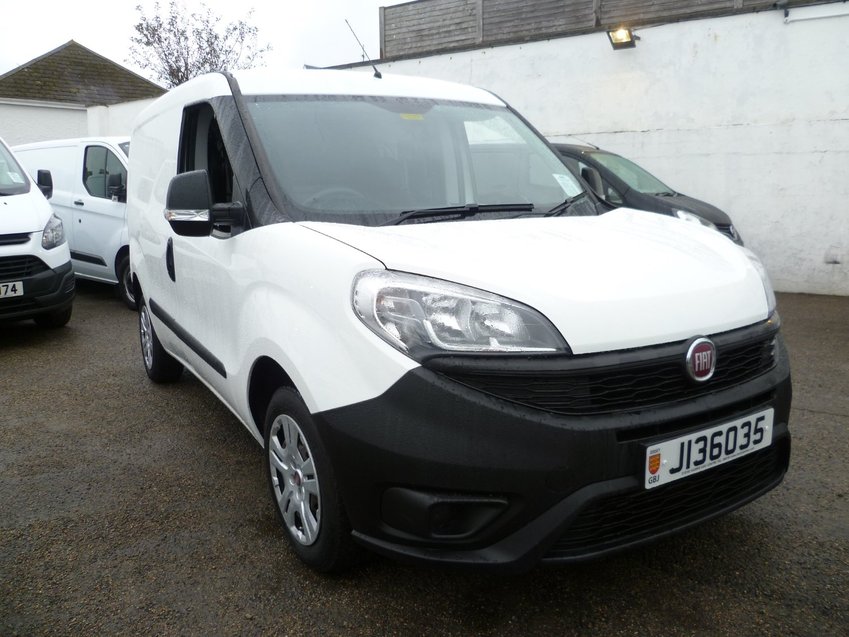 View FIAT DOBLO MULTIJET   16V