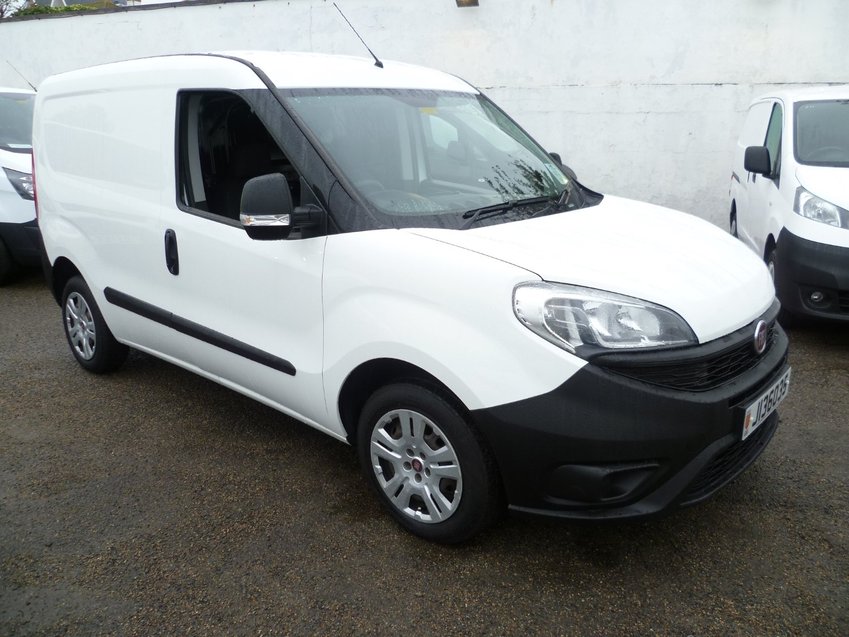 View FIAT DOBLO MULTIJET   16V